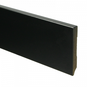 Rechte Moderne plint RAL 9005 90mmx12mm á 240cm