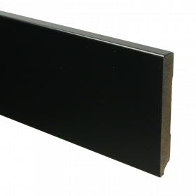 Rechte Moderne plint RAL 9005 120mmx15mm á 240cm