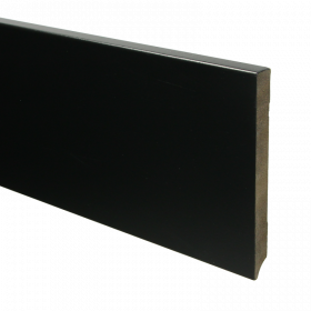 Rechte Moderne plint RAL 9005 150mmx15mm á 240cm