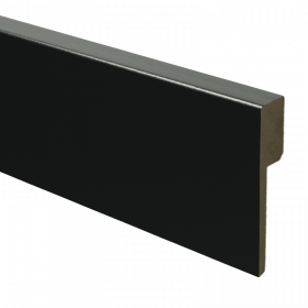 Rechte Renovatie plint RAL 9005 90mmx18mm á 240cm